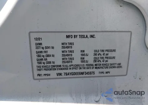 2022 Tesla Model Y Long Range Dual Motor All-Wheel Drive z USA, uszkodzony, nr VIN 7SAYGDEE6NF345975